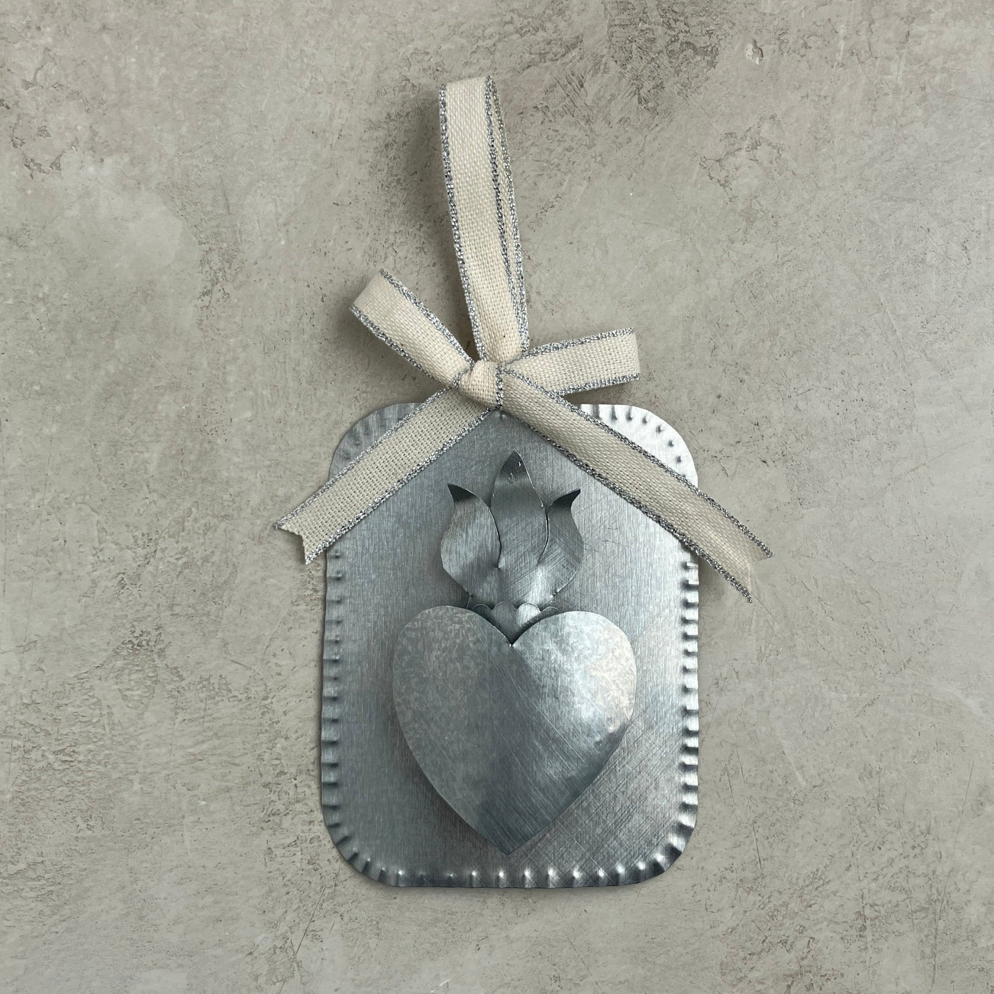 Sacred Heart Ornament - Raised - Homekeep Studio
